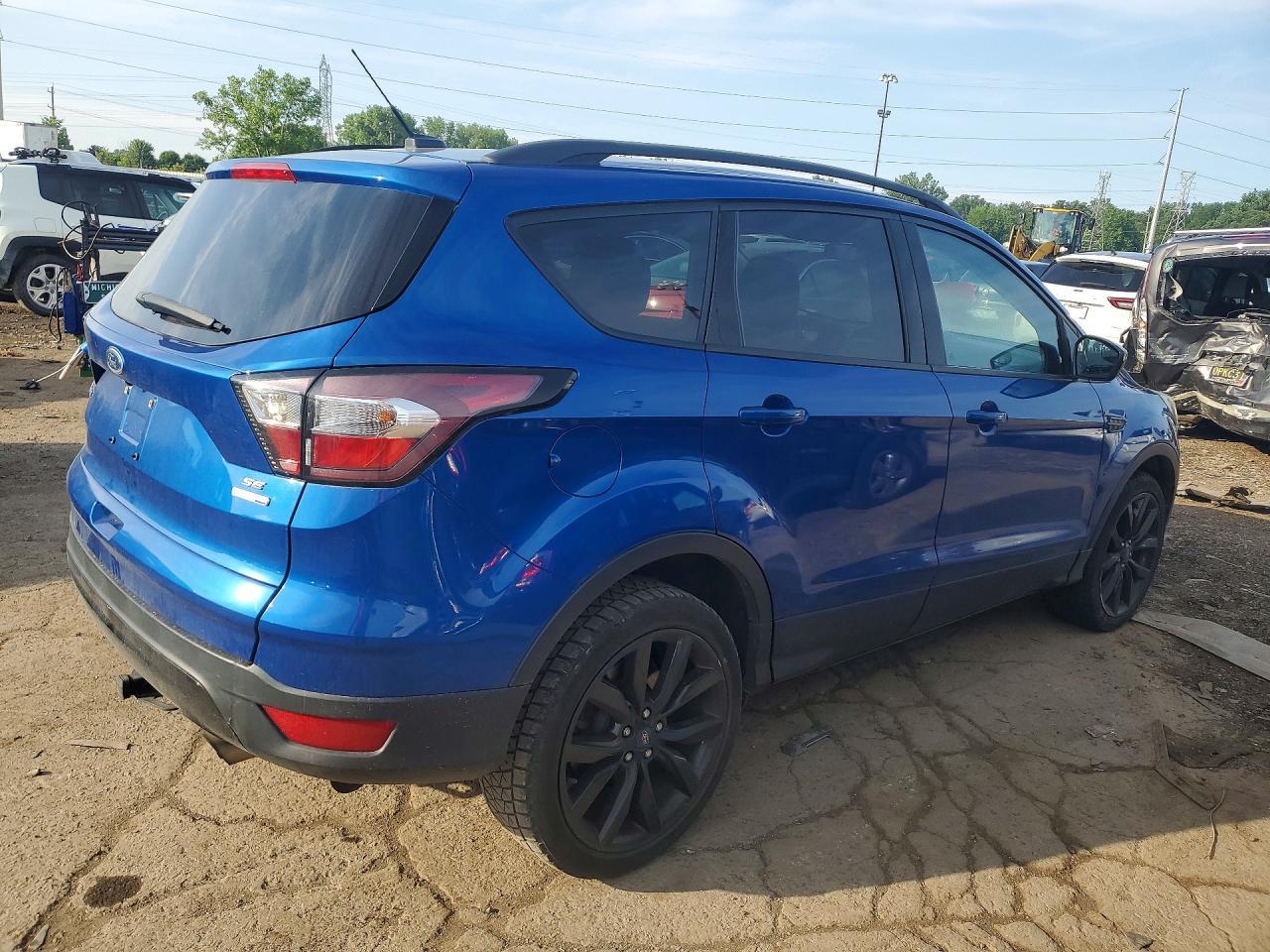 2018 Ford Escape Se - Фото 3