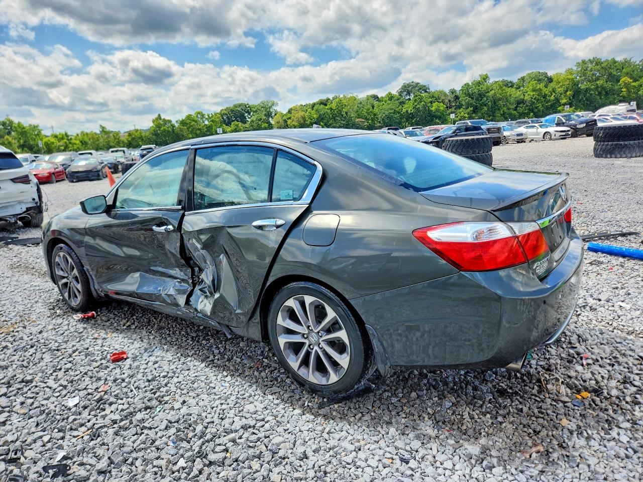 2013 Honda Accord Sport - Image 2