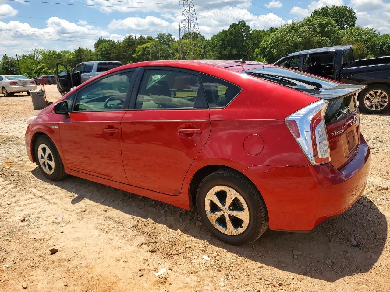 2013 Toyota Prius Three - Image 2