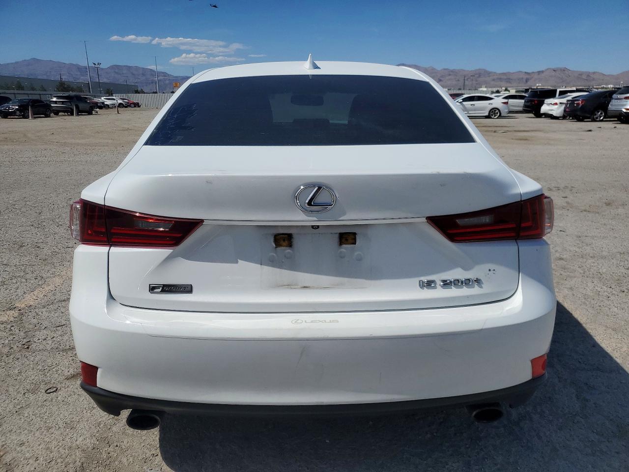 2016 Lexus Is 200T - Фото 6