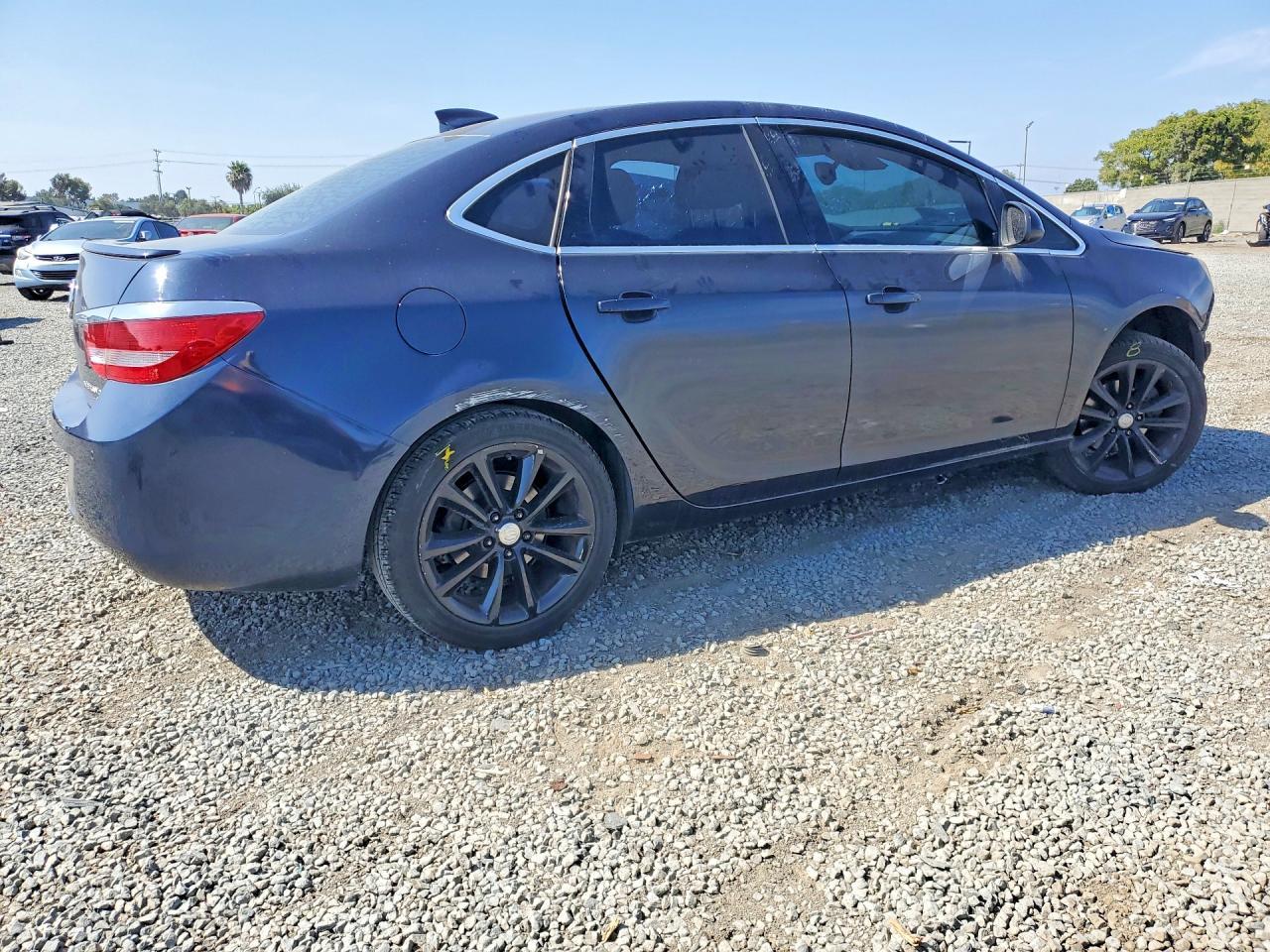 2016 Buick Verano Sport Touring - Image 3