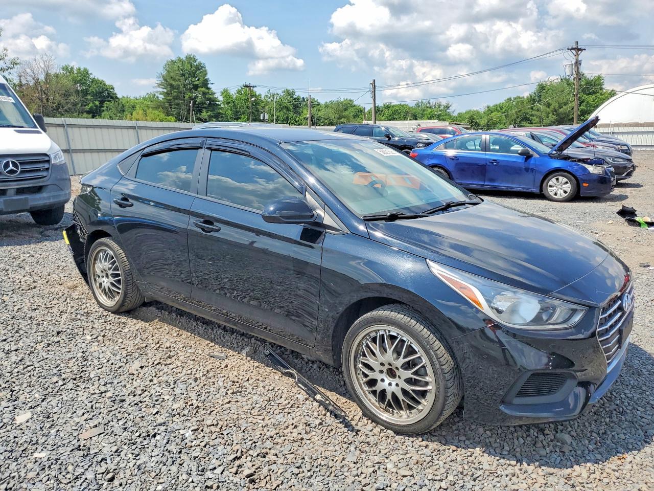 2022 Hyundai Accent Se - Фото 4