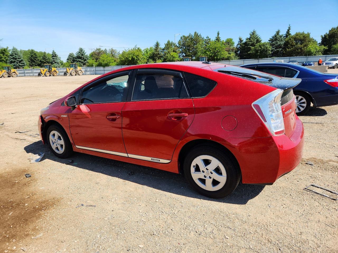 2011 Toyota Prius Two - Фото 2