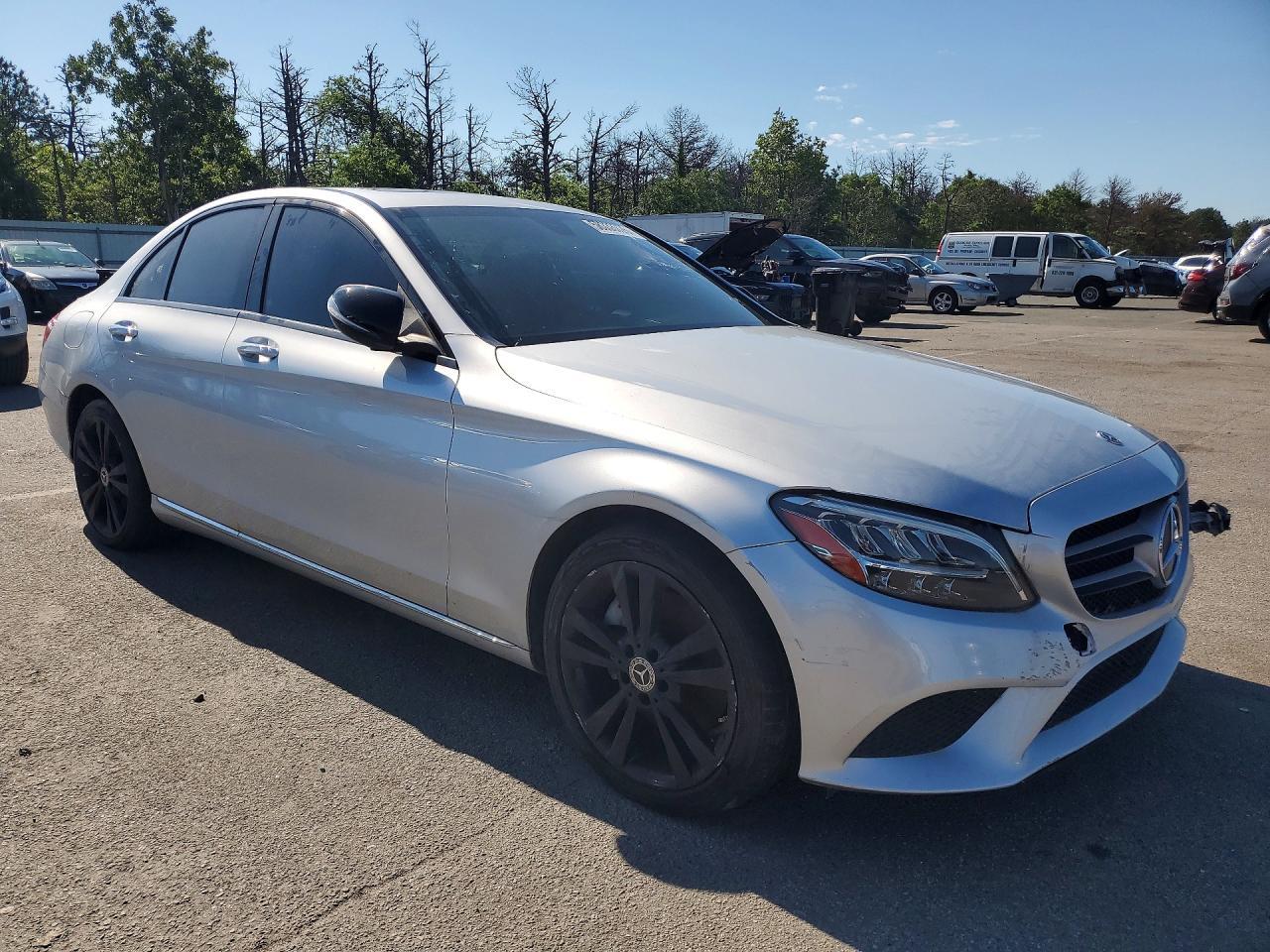 2020 Mercedes-Benz C 300 - Фото 4