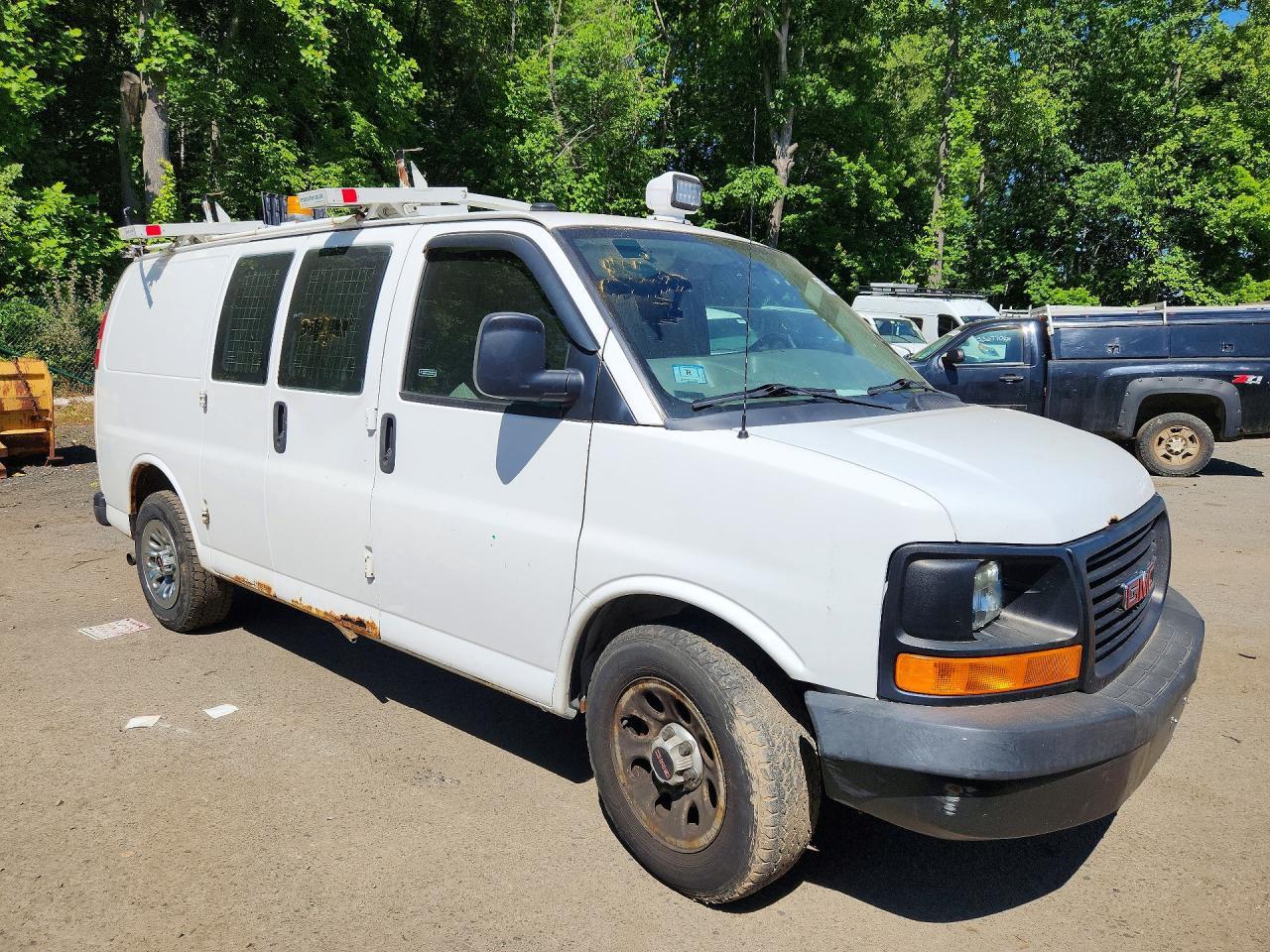 2014 GMC Savana G1500 - Фото 4