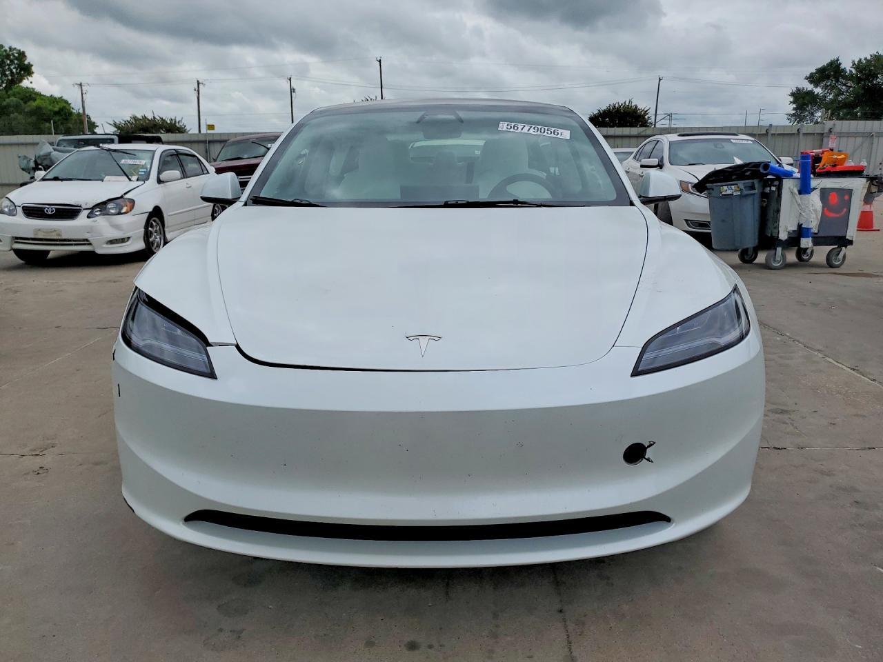 2024 Tesla Model 3 - Фото 5
