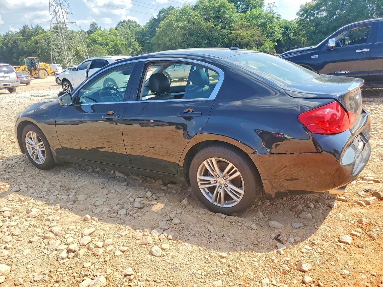 2013 Infiniti G37 Sedan X - Image 2