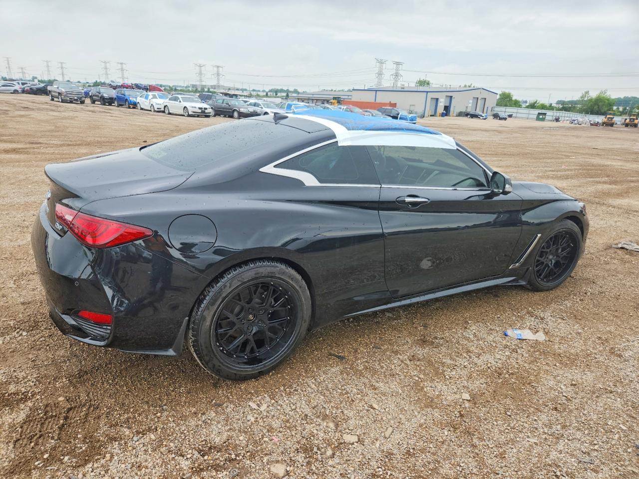 2022 Infiniti Q60 Luxe - Image 3
