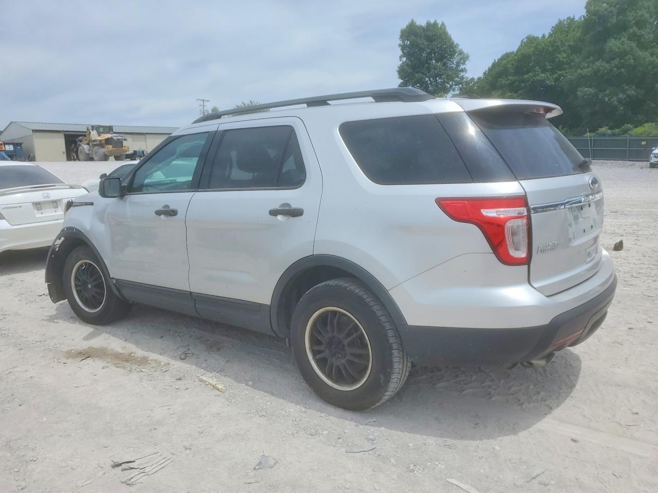 2012 Ford Explorer - Фото 2