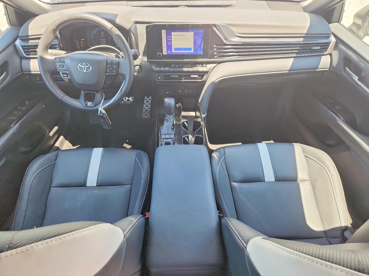 2025 Toyota Camry Se - Фото 7