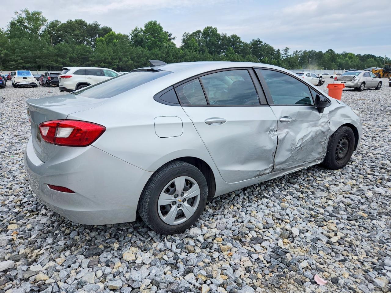 2018 Chevrolet Cruze Ls - Фото 3