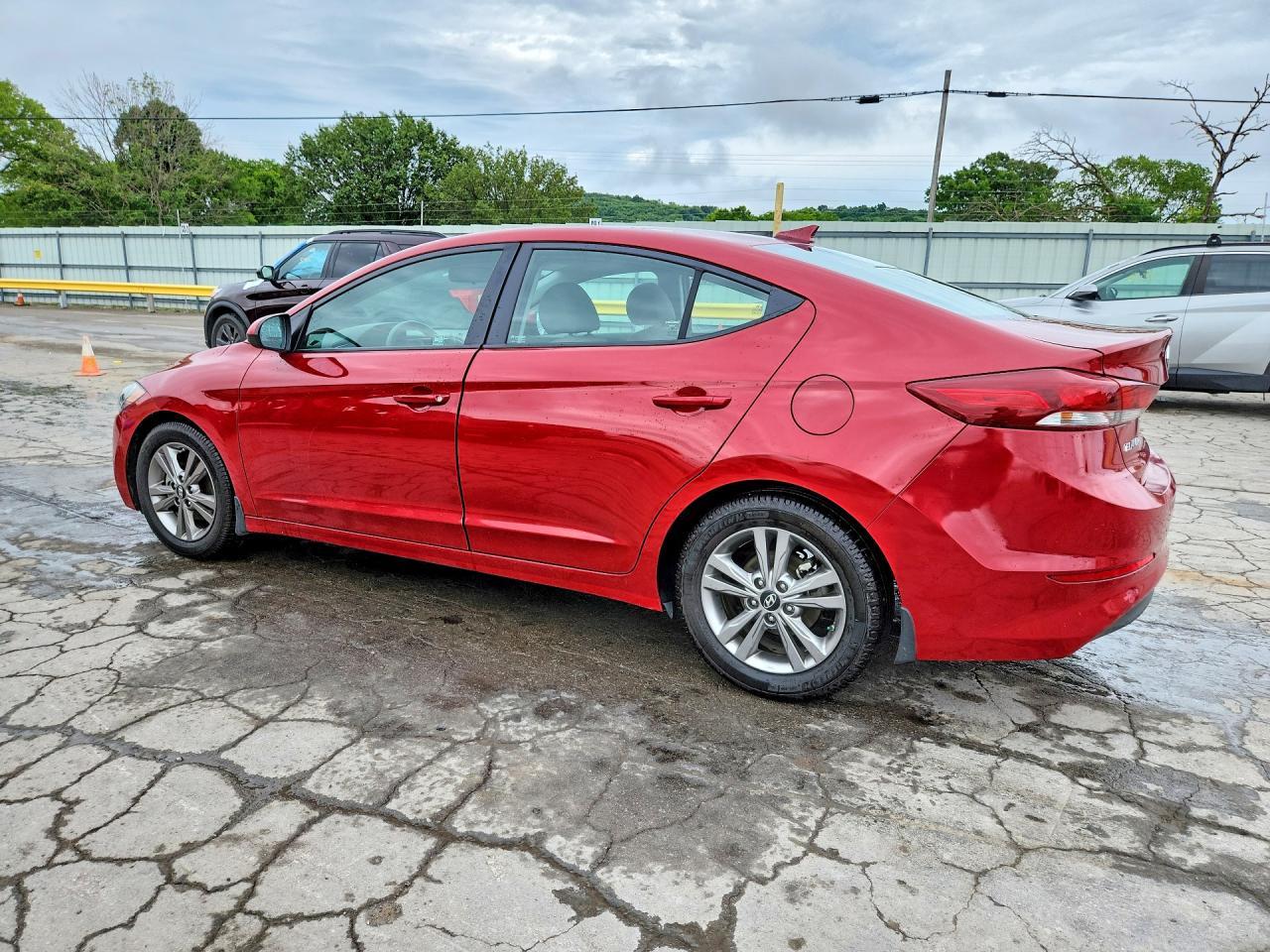2018 Hyundai Elantra Sel - Фото 2