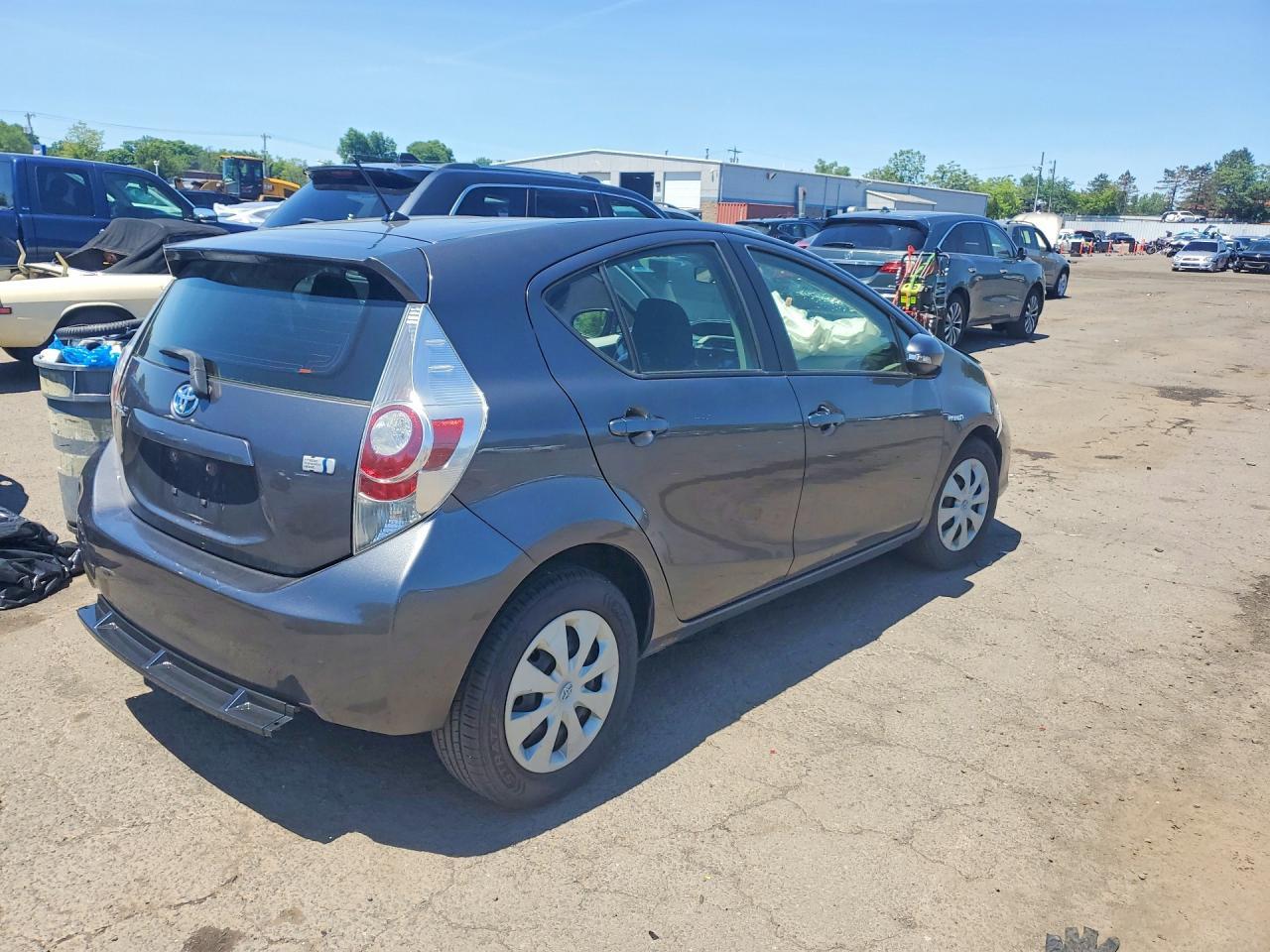2012 Toyota Prius C Two - Фото 3