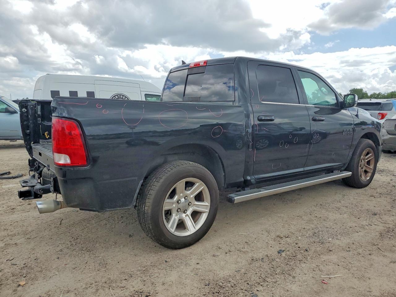 2019 Ram 1500 Classic Slt - Фото 3