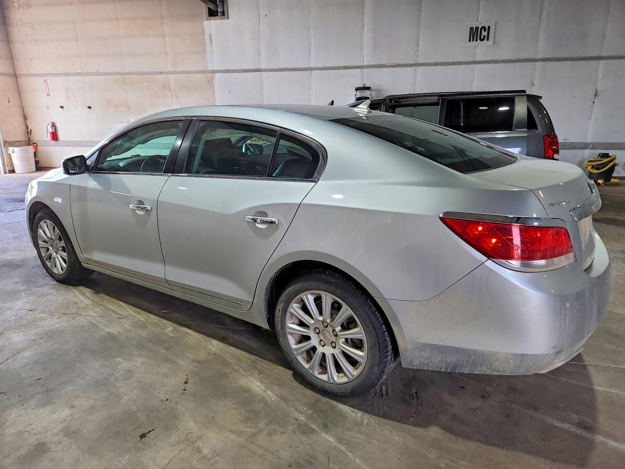 2013 Buick Lacrosse - Фото 2
