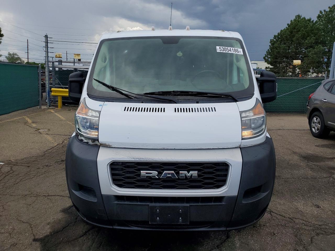 2021 Ram Promaster 1500 Delivery Van - Фото 5