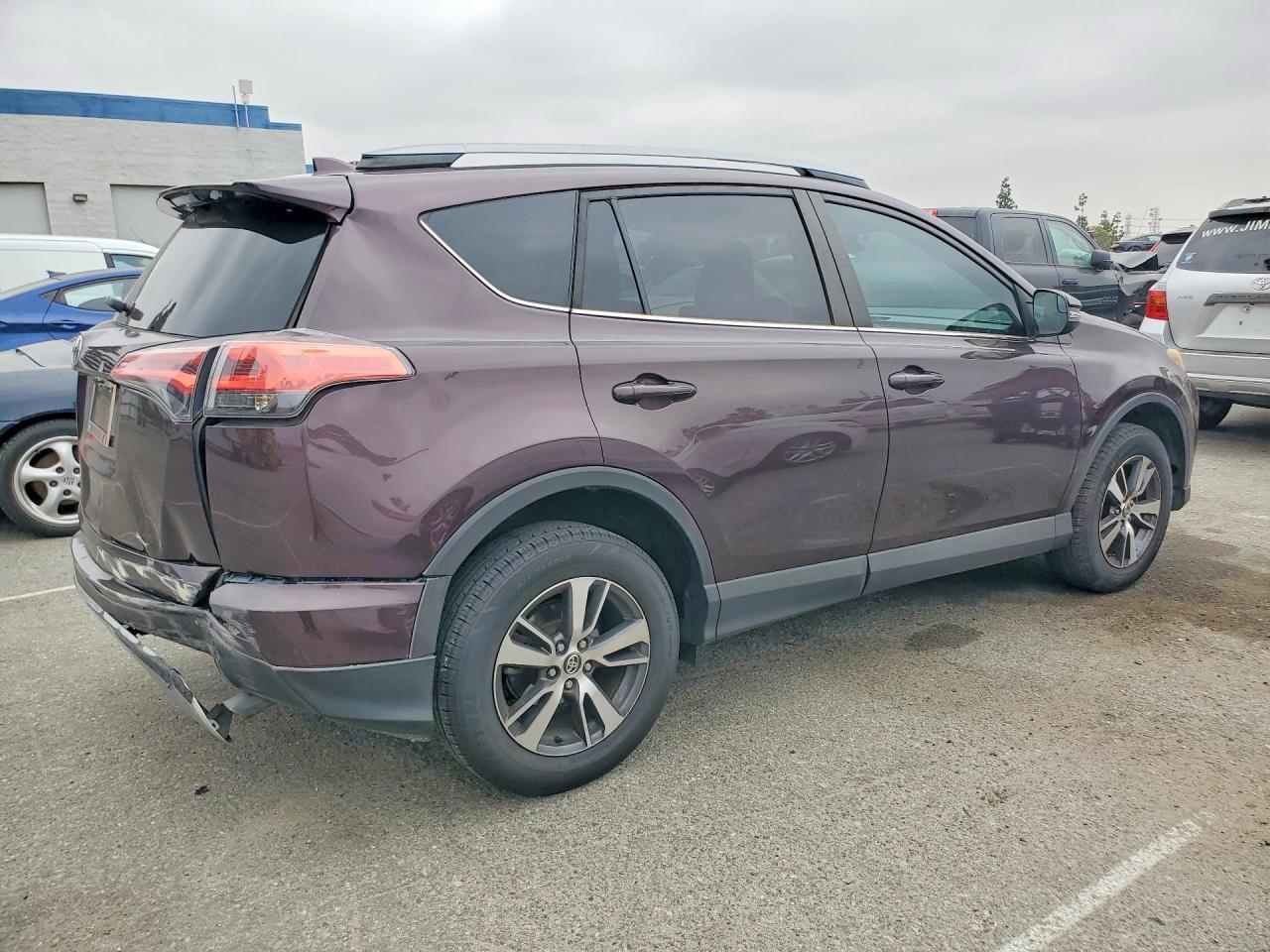 2017 Toyota Rav4 Xle - Фото 3