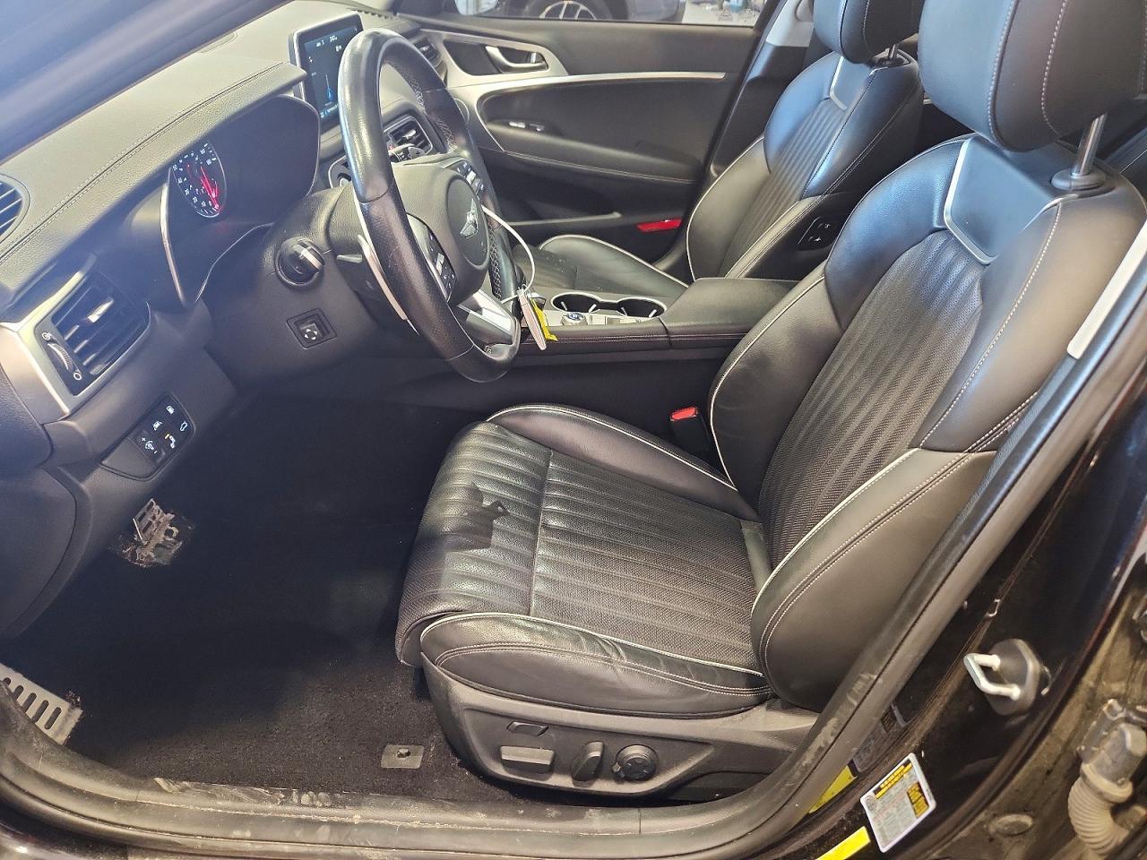 2021 Genesis G70 3.3T - Image 7