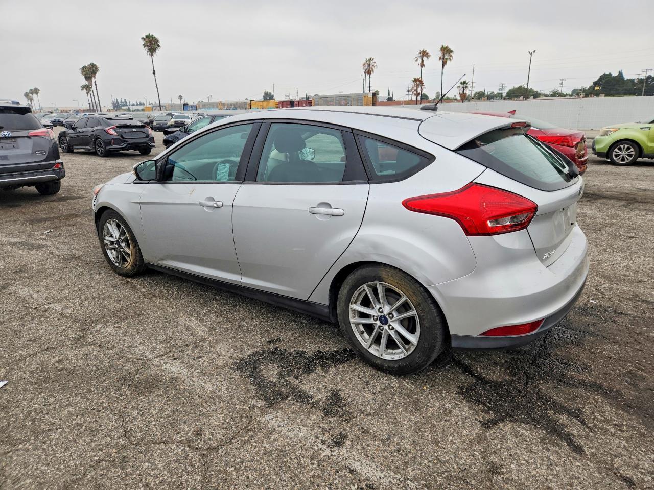 2016 Ford Focus Se - Фото 2