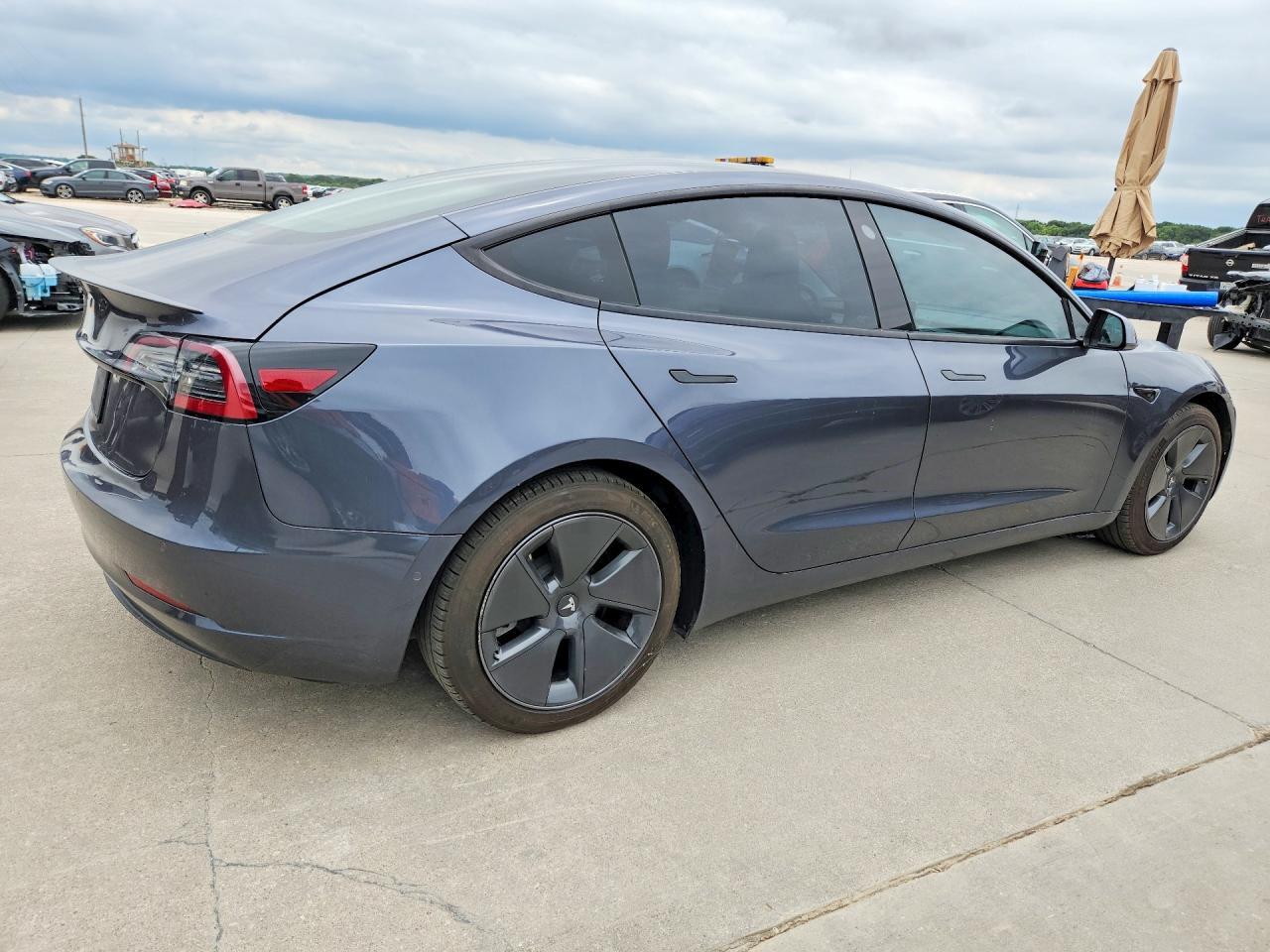 2021 Tesla Model 3 - Фото 3