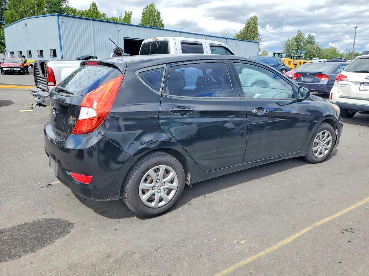 2013 Hyundai Accent Gs - Фото 3