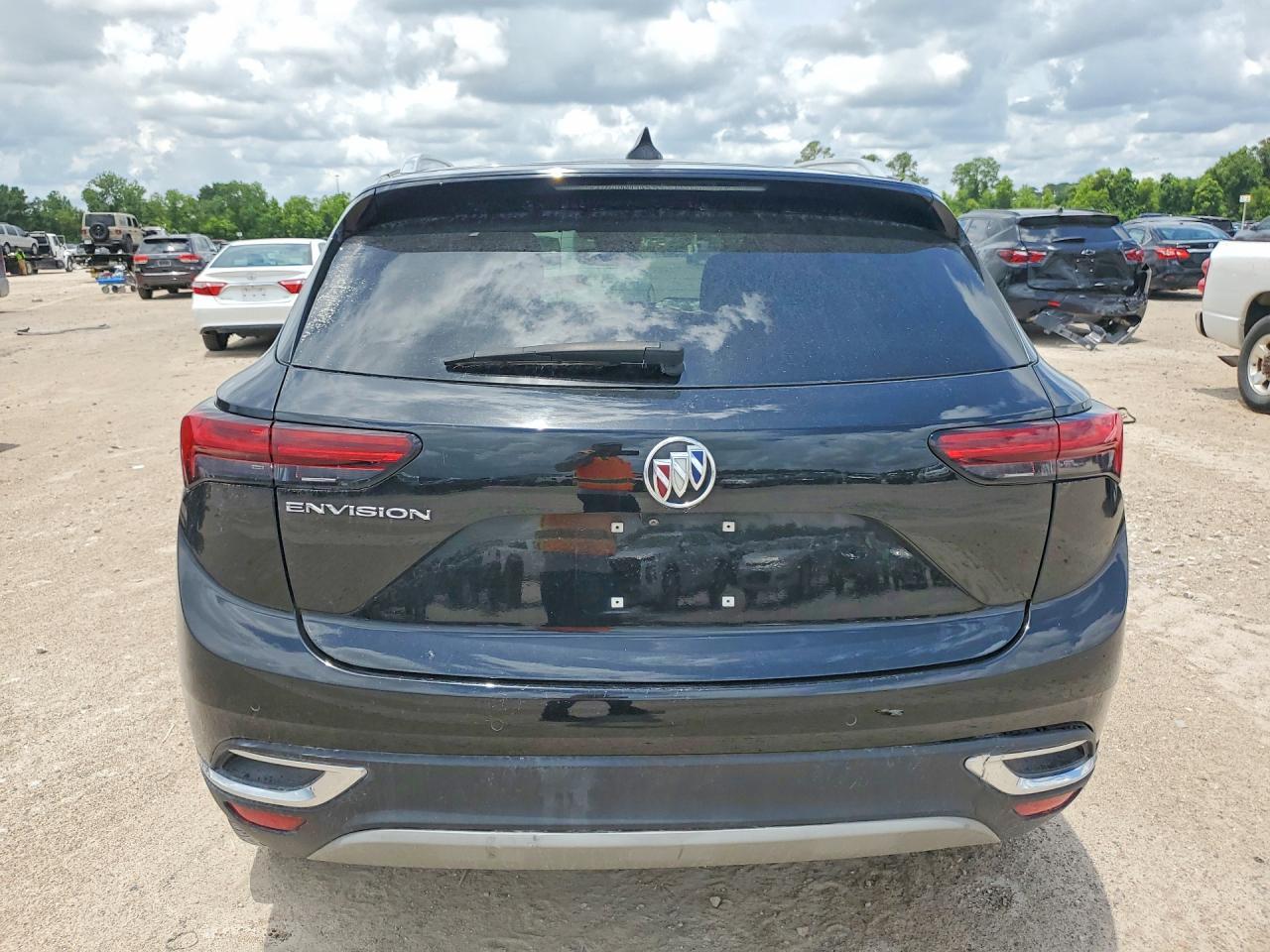 2023 Buick Envision Essence - Image 6