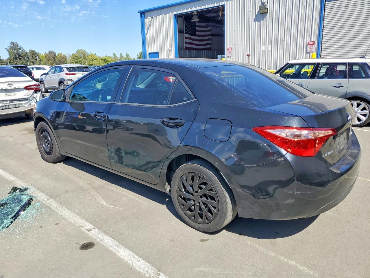 2019 Toyota Corolla Le - Фото 2