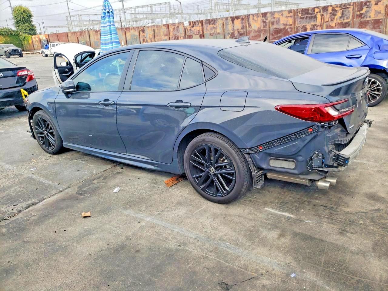2025 Toyota Camry Se - Image 2