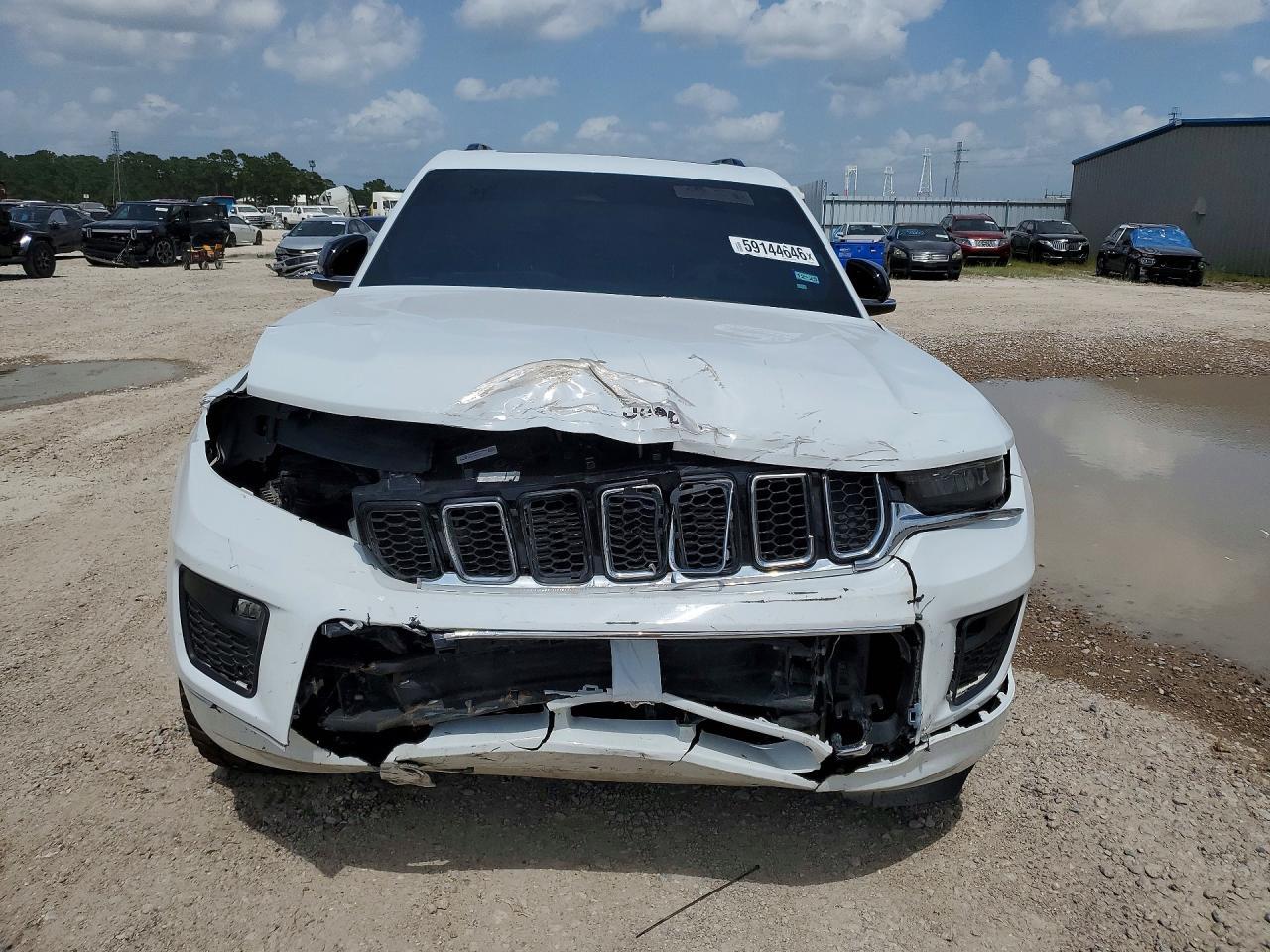2023 Jeep Grand Cherokee L Overland - Image 5