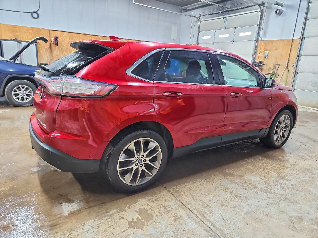 2016 Ford Edge Titanium - Фото 3