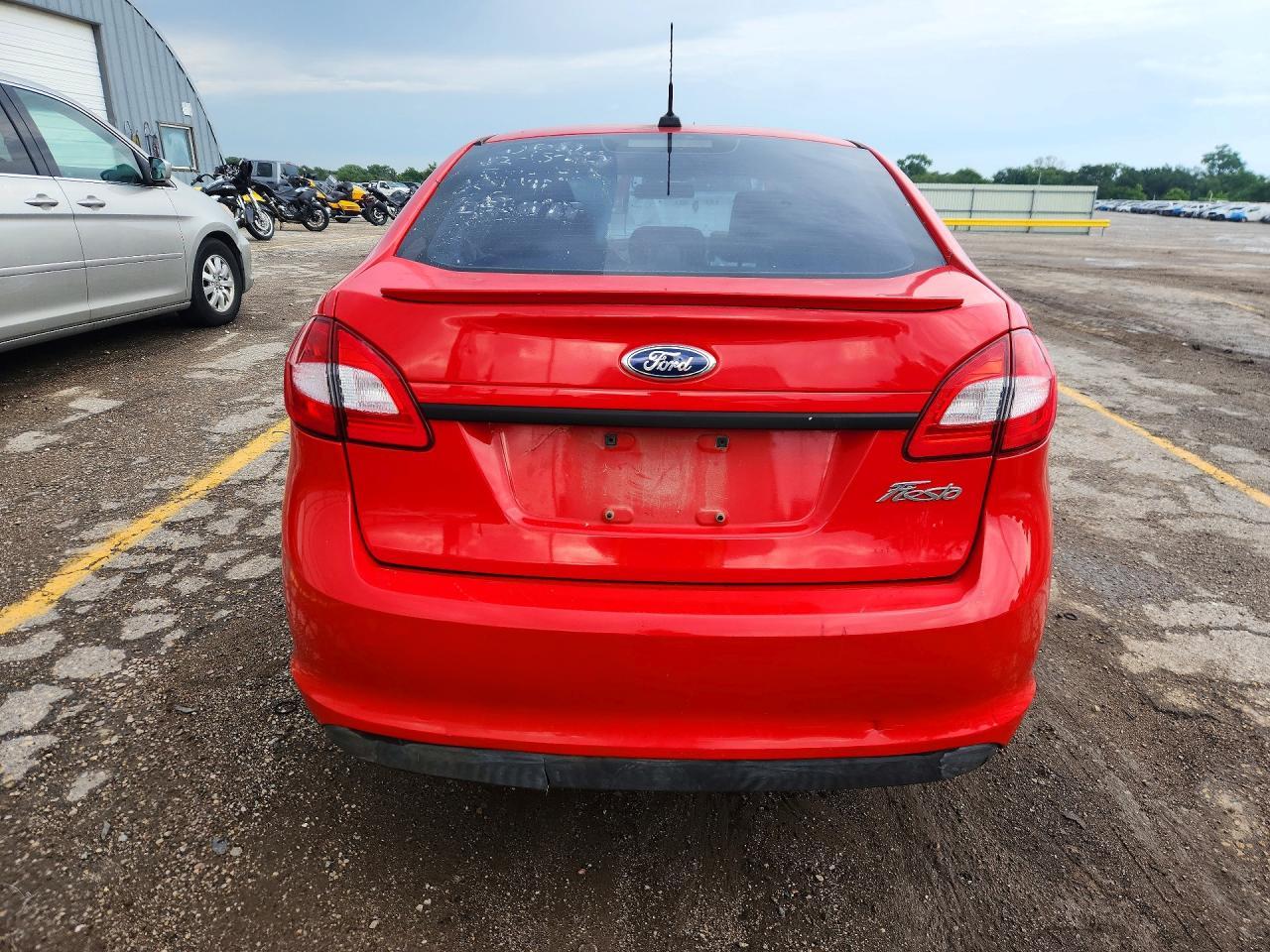 2012 Ford Fiesta Se - Image 6