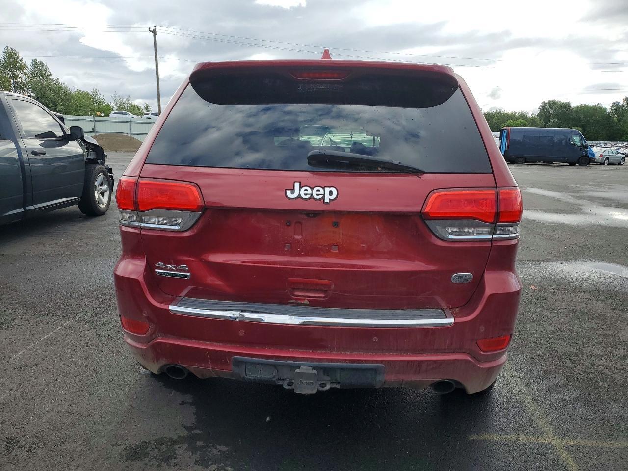 2014 Jeep Grand Cherokee Overland - Image 6