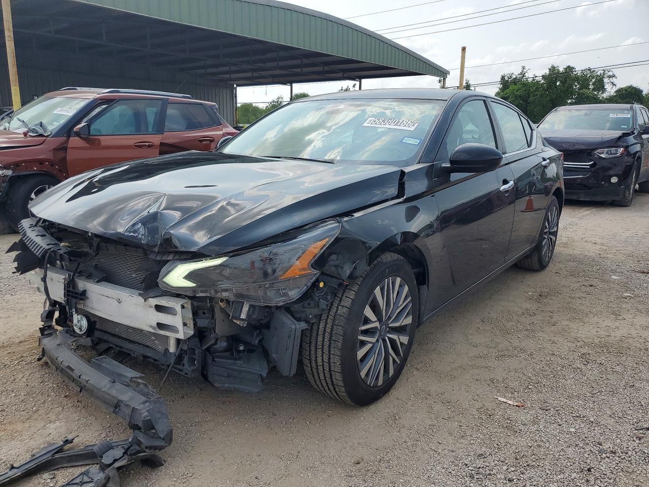 2023 Nissan Altima Sv