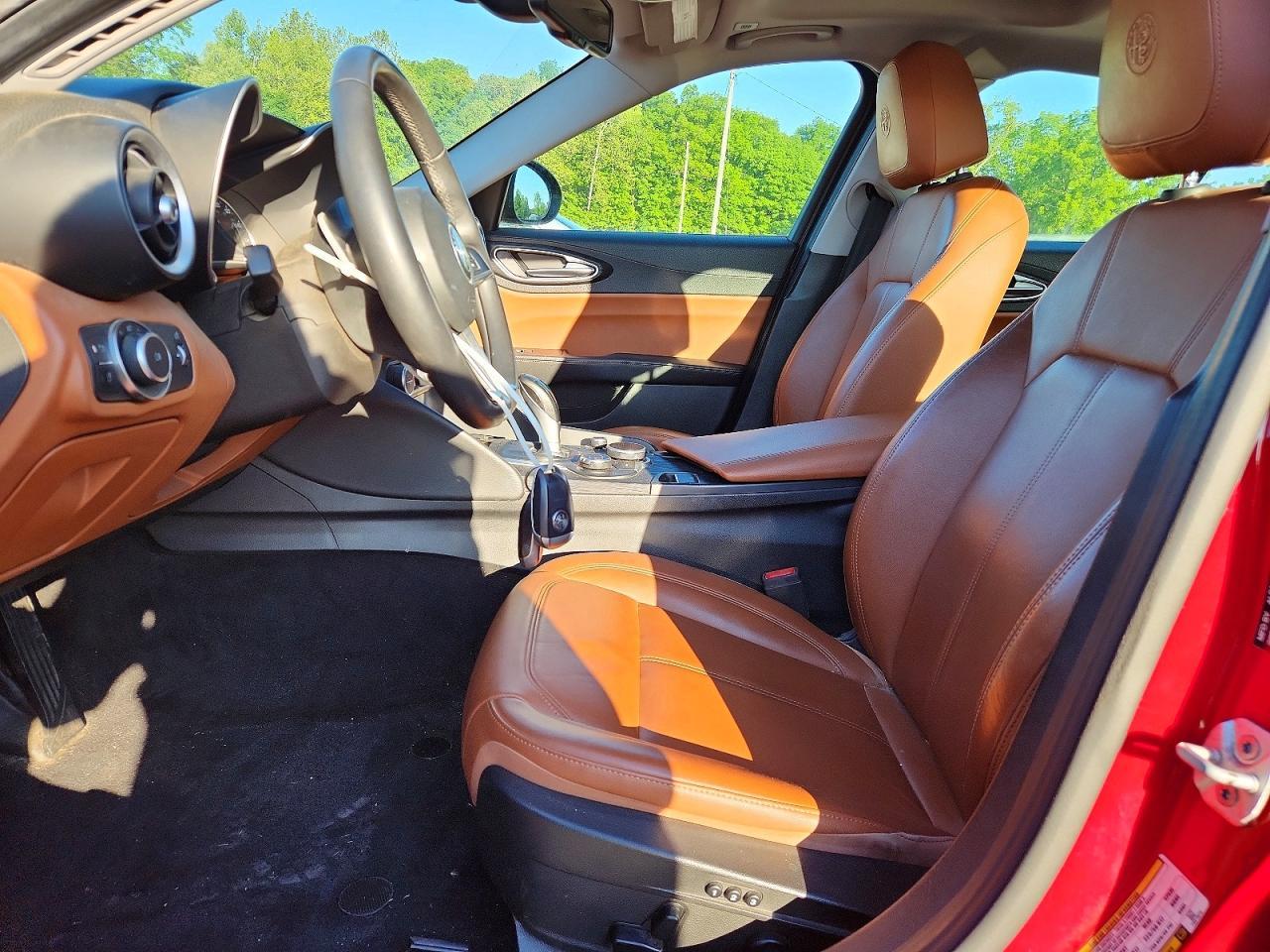 2019 Alfa Romeo Giulia - Фото 7