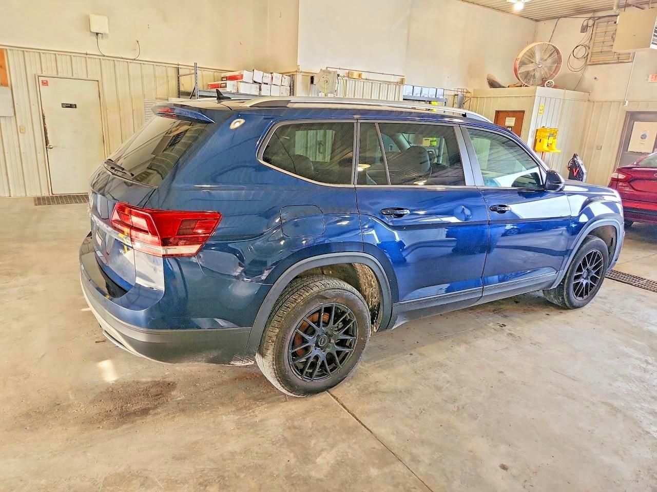 2018 Volkswagen Atlas Se - Image 3