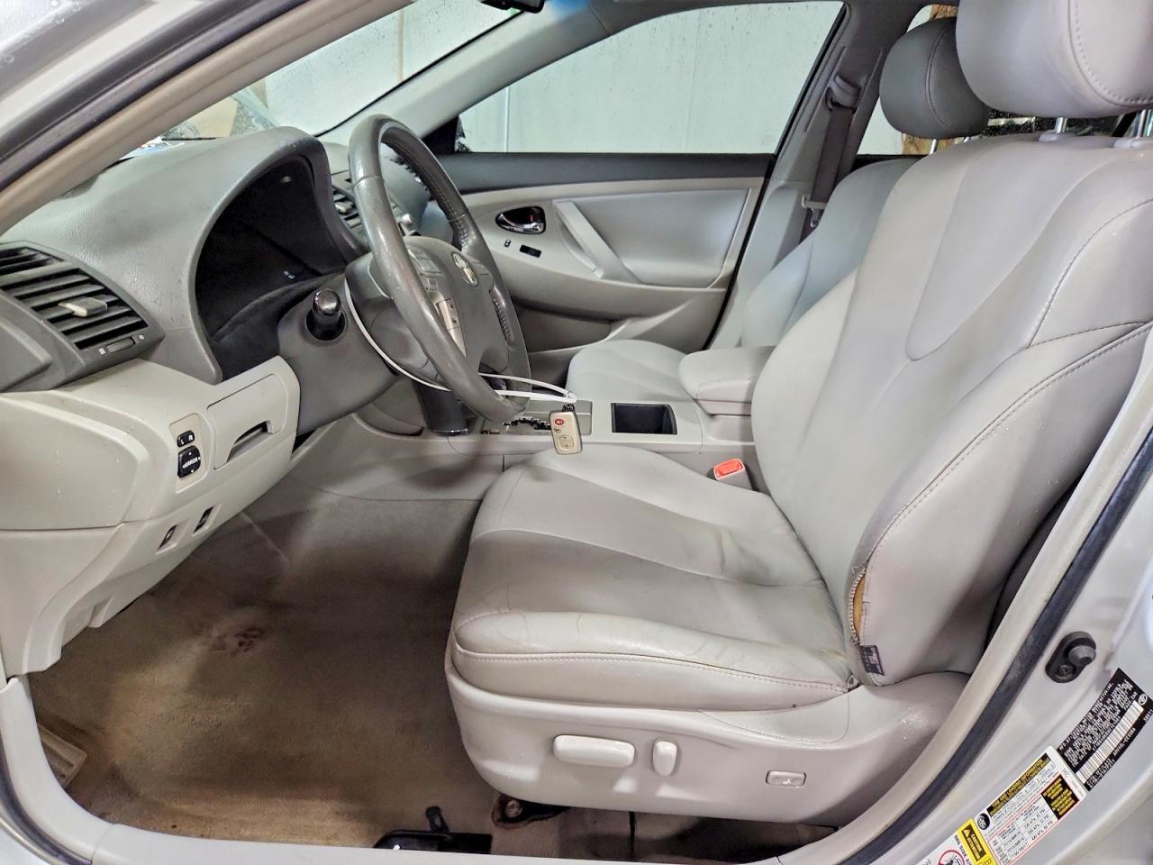 2009 Toyota Camry Hybrid - Image 7