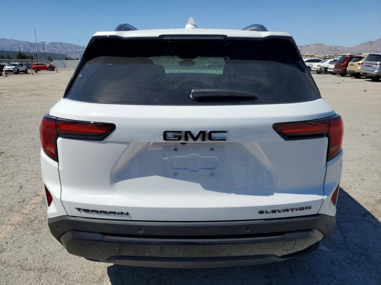 2026 GMC Terrain Elevation - Фото 6