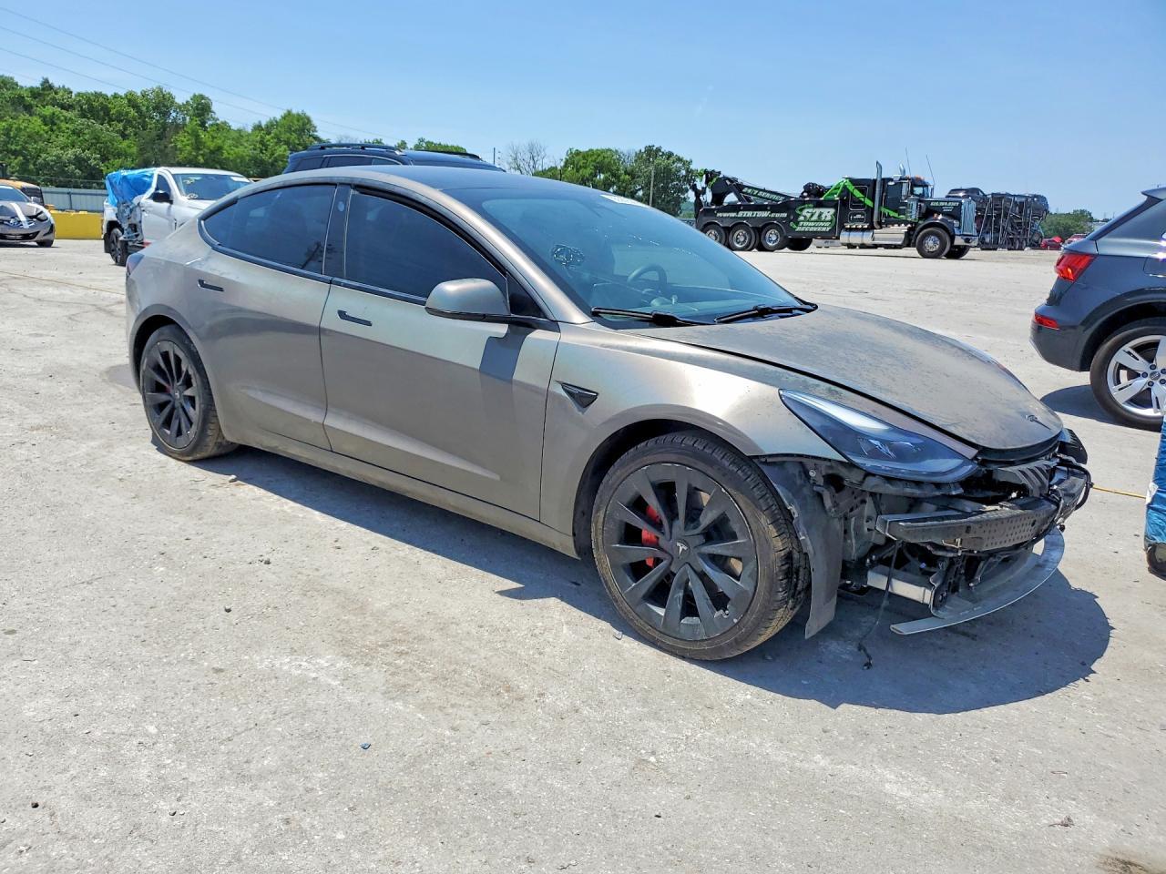 2021 Tesla Model 3 - Image 4