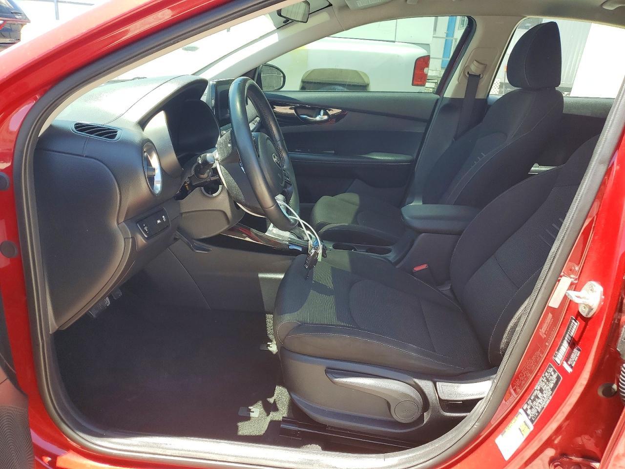 2019 Kia Forte S - Image 7