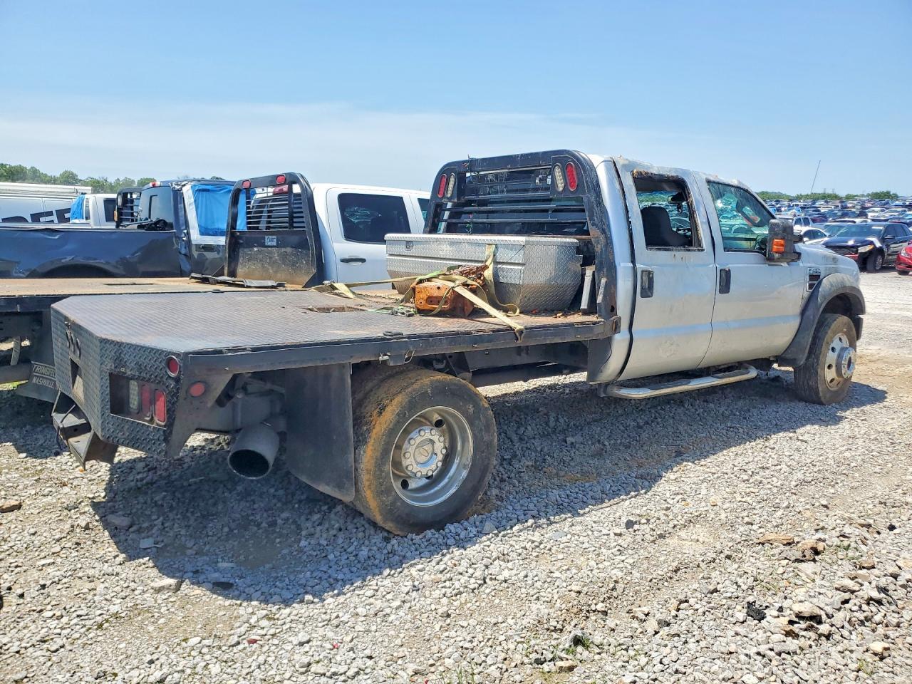 2010 Ford F450 Super Duty - Image 3