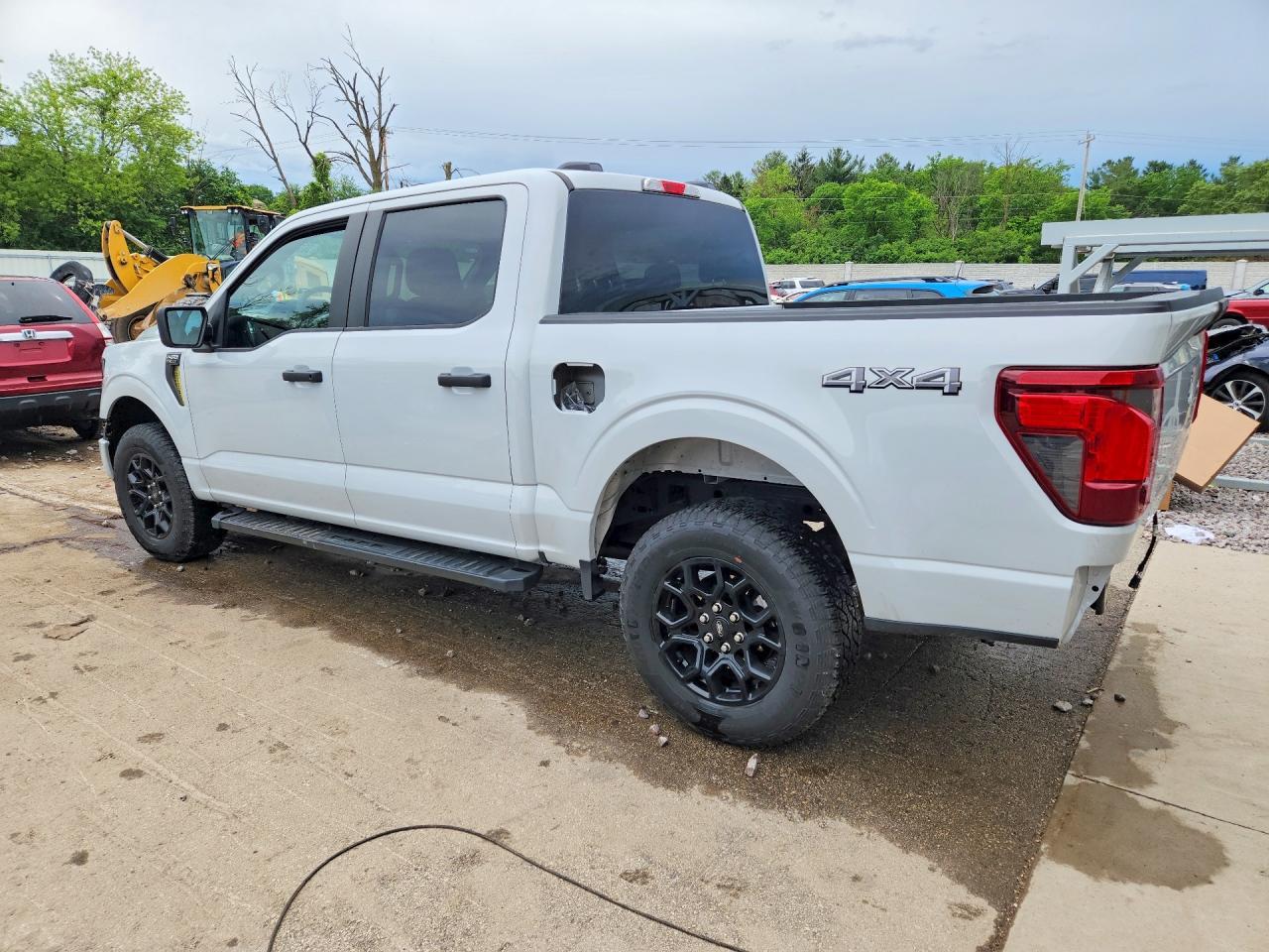 2025 Ford F150 Stx - Фото 2