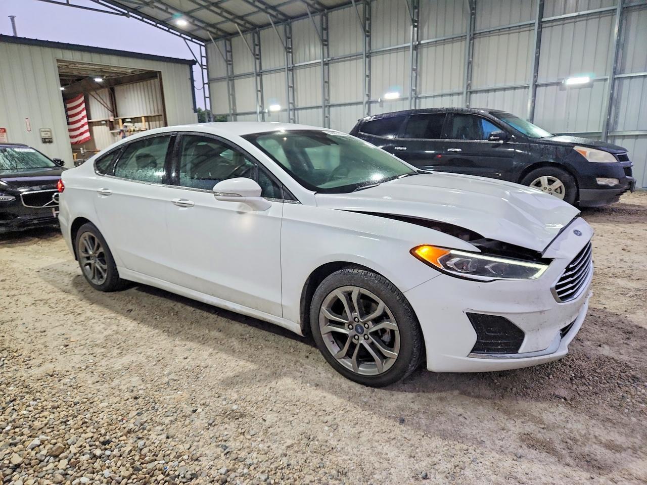 2020 Ford Fusion Sel - Фото 4