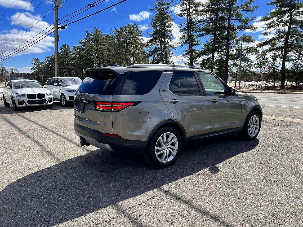 2017 Land Rover Discovery Hse - Image 4
