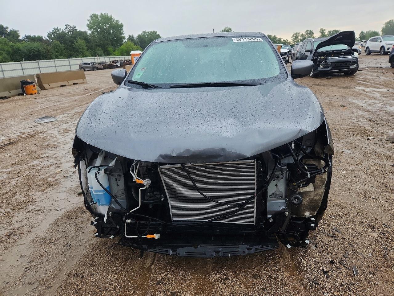 2017 Nissan Rogue Sport S - Фото 5