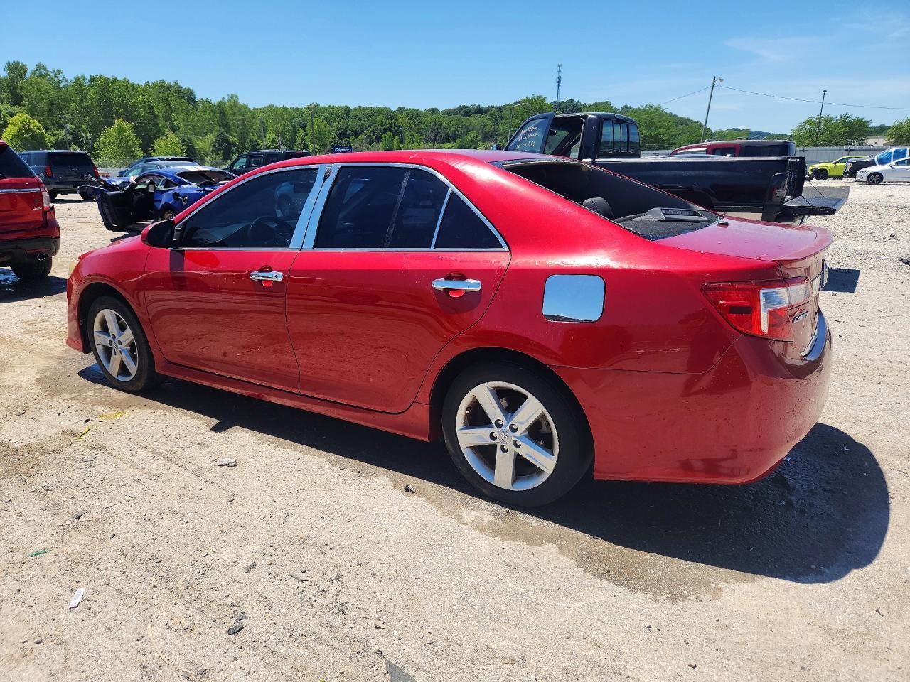 2013 Toyota Camry Se - Фото 2