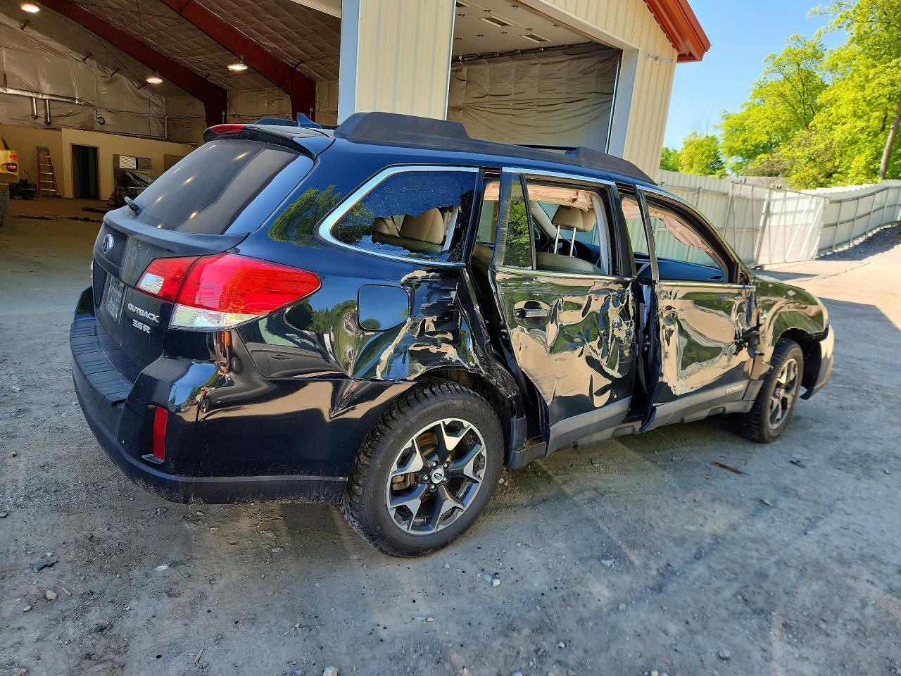 2014 Subaru Outback 3.6R Limited - Фото 3