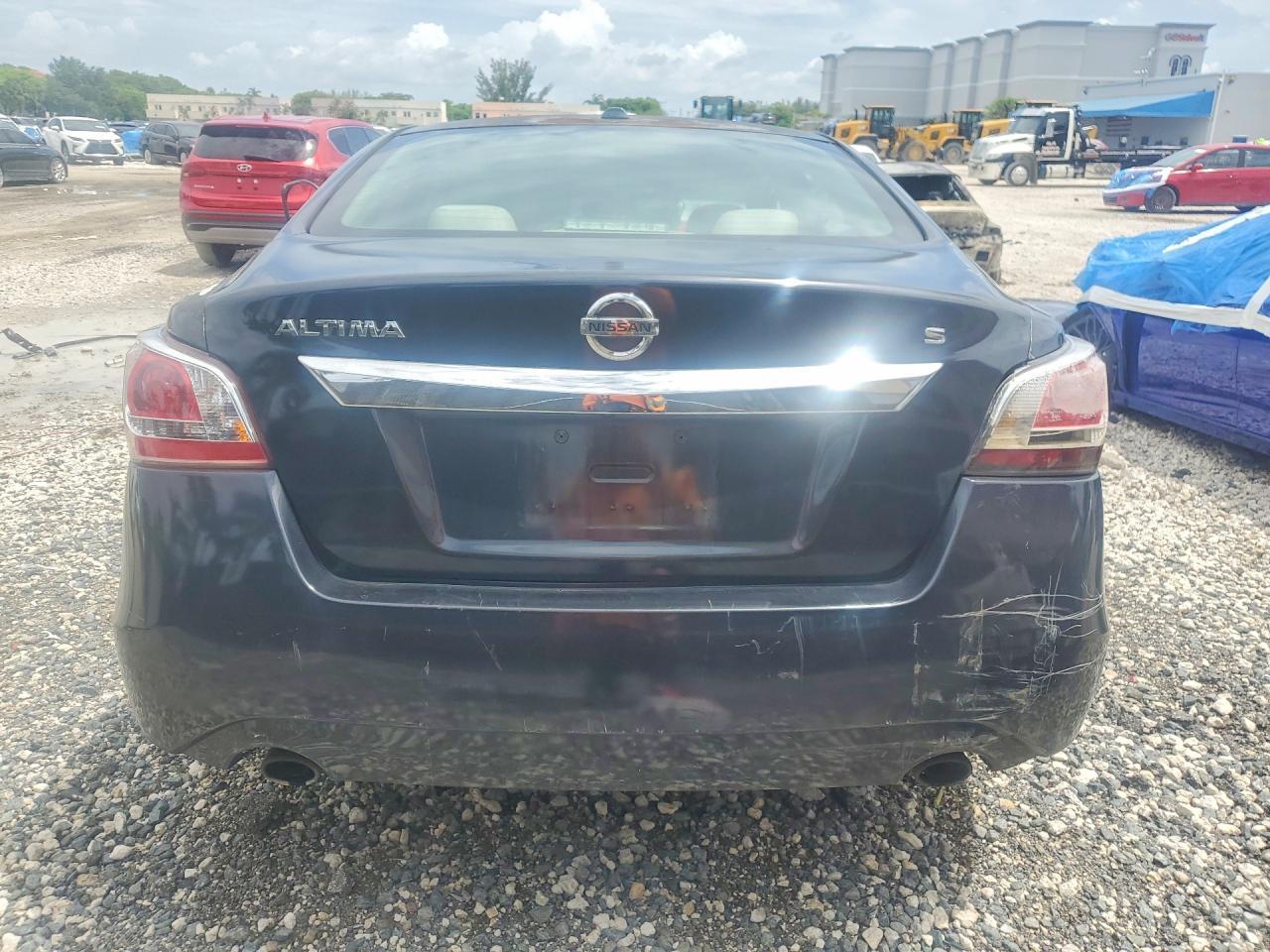 2015 Nissan Altima 2.5 S - Image 6