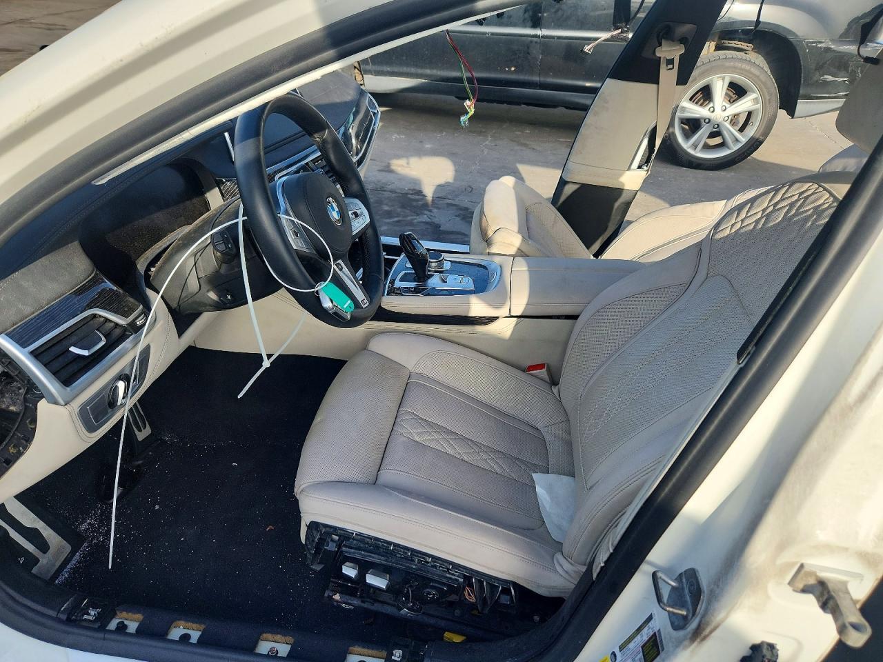 2021 BMW 740 I - Image 7