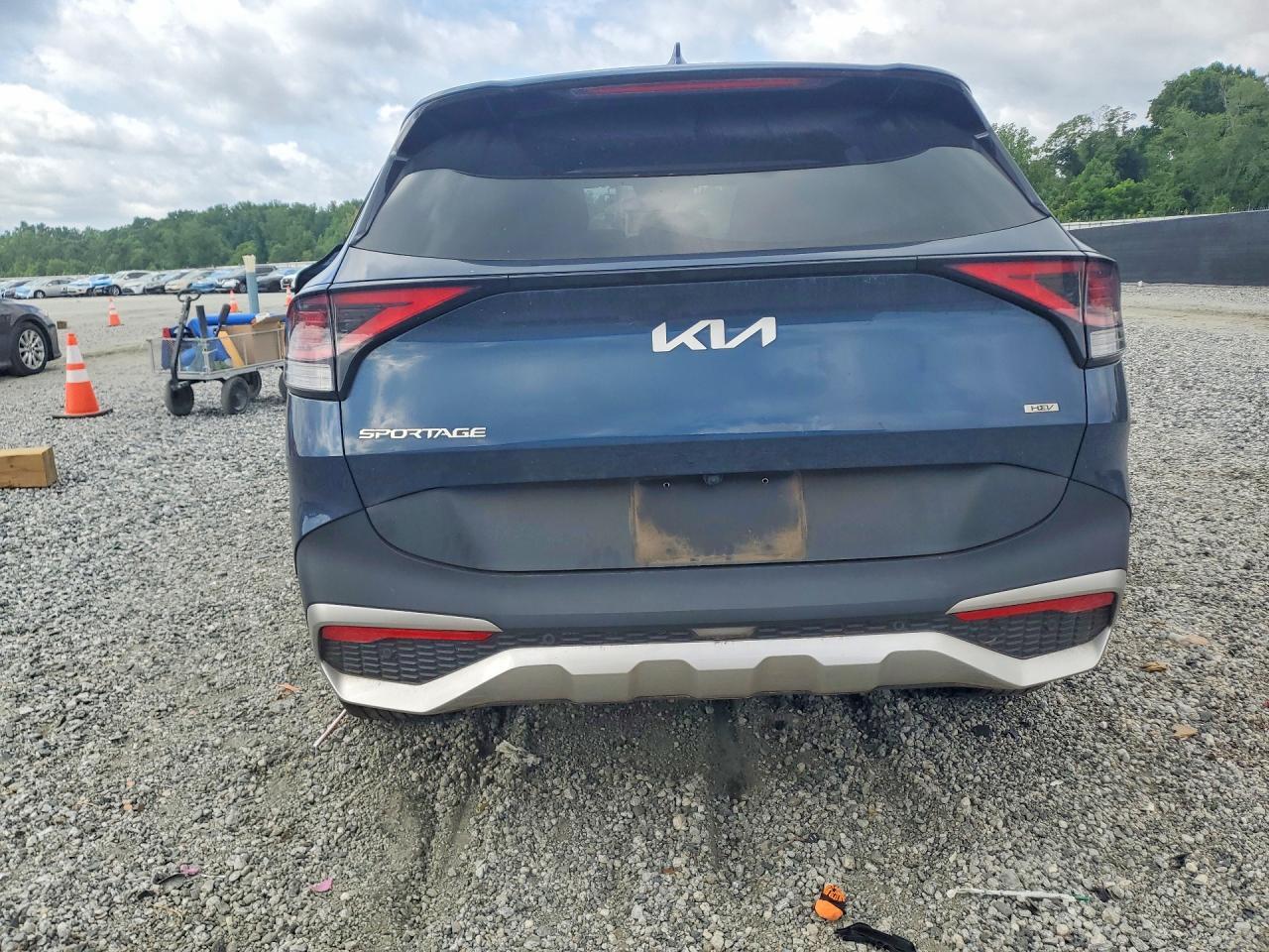 2023 Kia Sportage Ex - Image 6