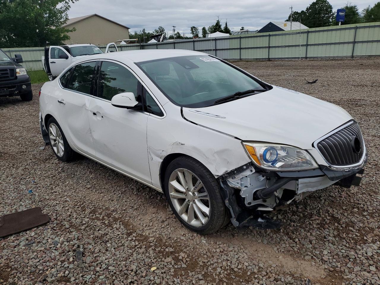 2014 Buick Verano - Image 4